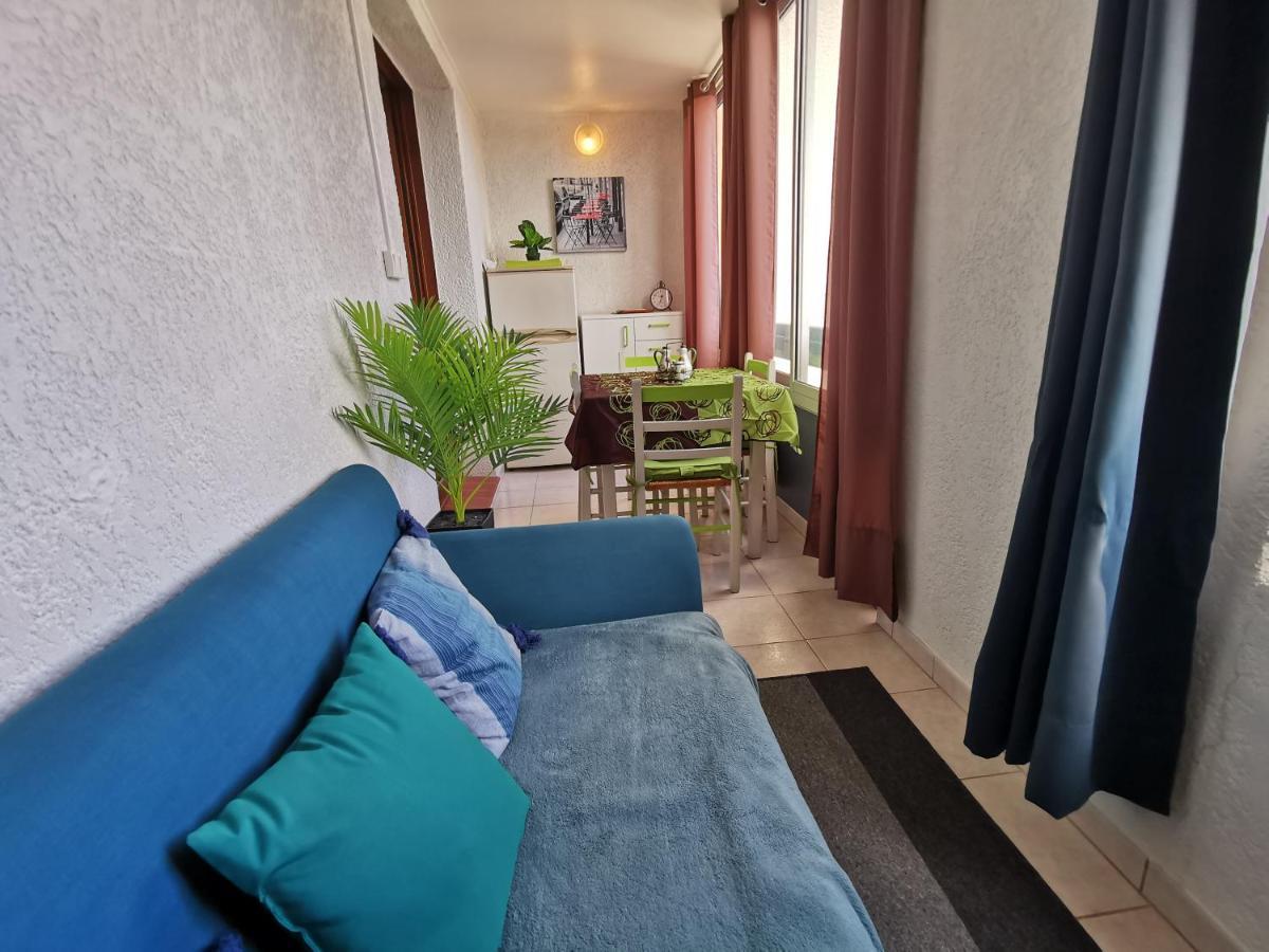 Marina Soleil Bleu: Lakeside Apartment with Comfort and Convenience Le Barcares Exterior photo